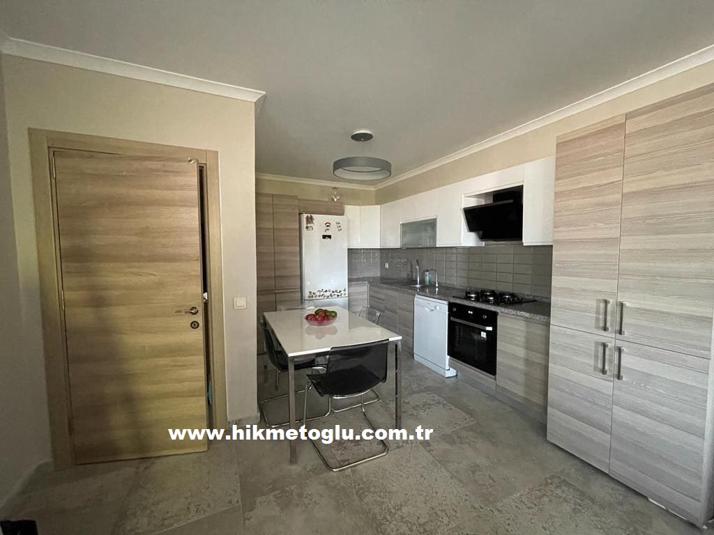 FETHİYE'DE SATILIK ÇOK GÜZEL KONUMDA SİTE İÇİ DAİRE