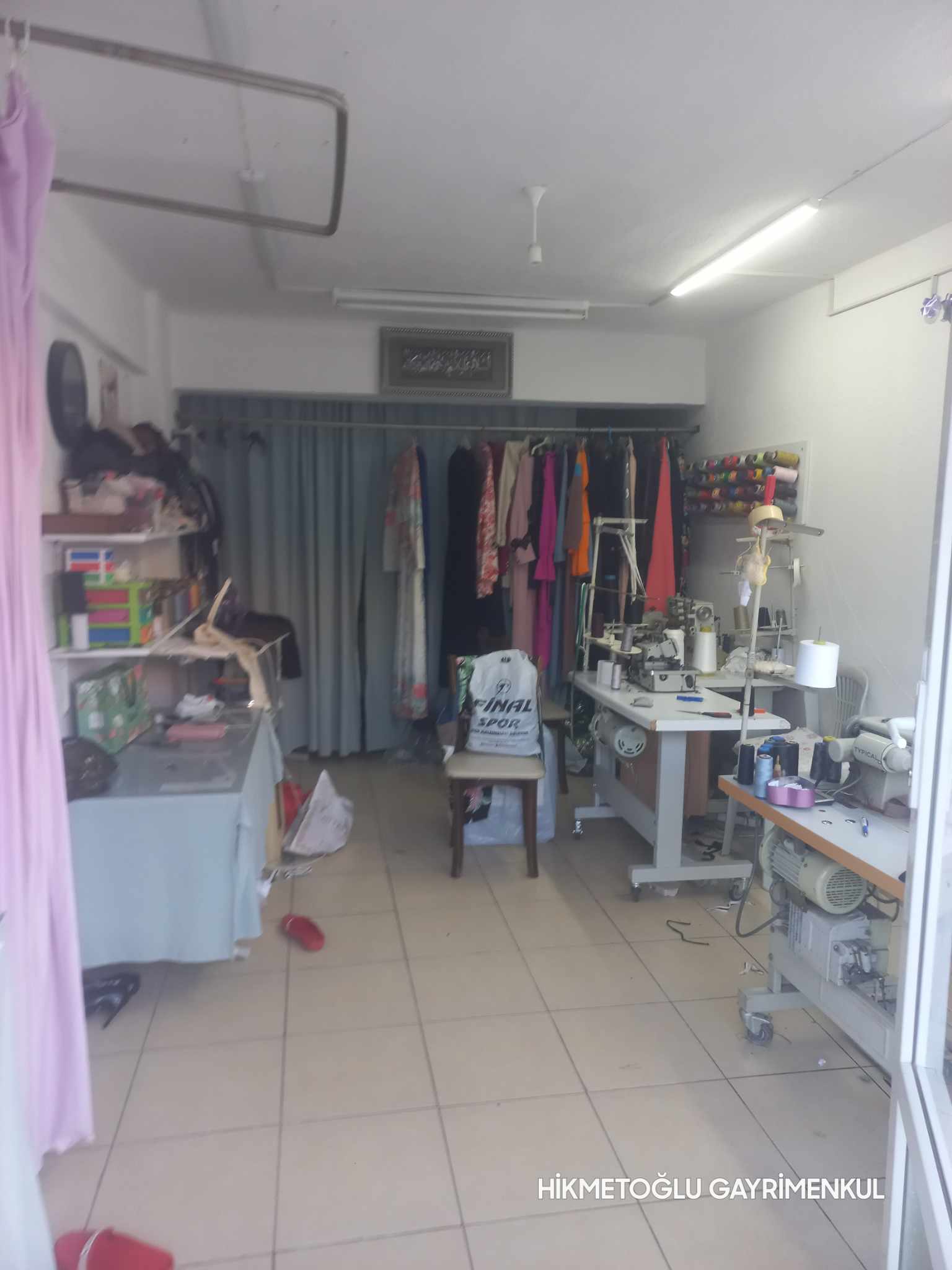 KARAHASANLI  MAHALLESİNDE SATILIK İŞYERLERİ 