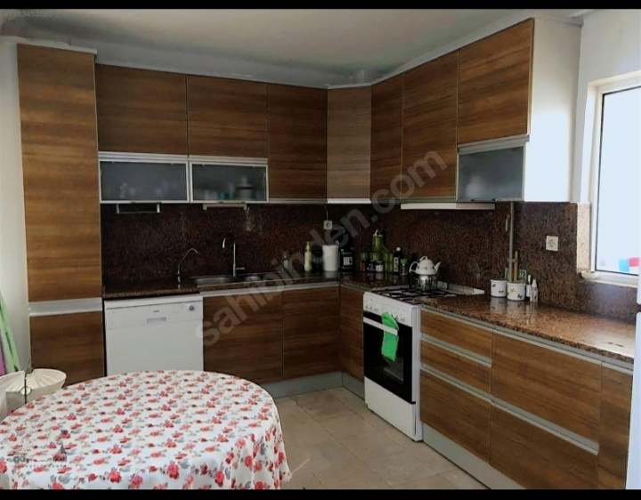 HİKMETOĞLU GAYRİMENKUL'DEN İNÖNÜ CADDESİNDE 3+1  SATILIK DAİRE 