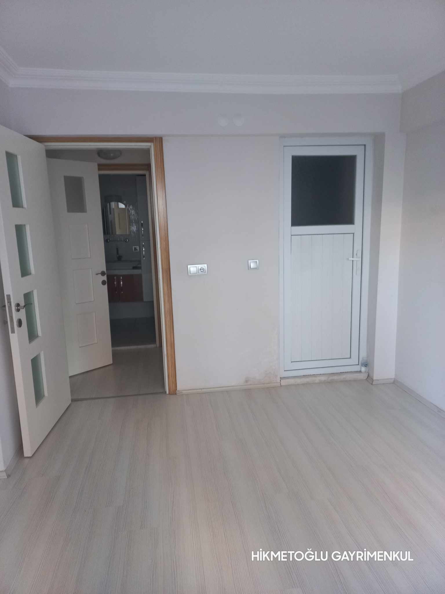KARAHASANLI MAH NALAN KAYNAK ANADOLU LİSESİ KARŞISI KİRALIK DAİRE 