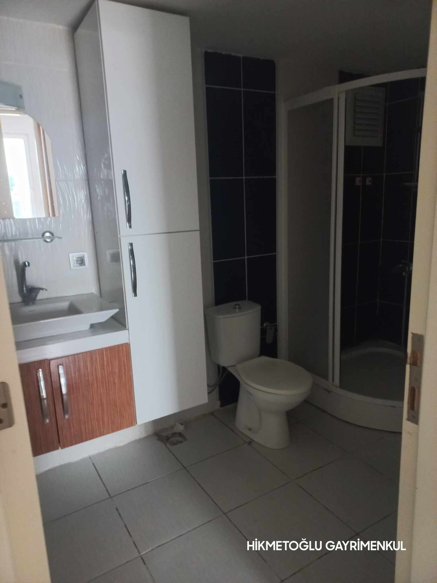 KARAHASANLI MAH NALAN KAYNAK ANADOLU LİSESİ KARŞISI KİRALIK DAİRE 