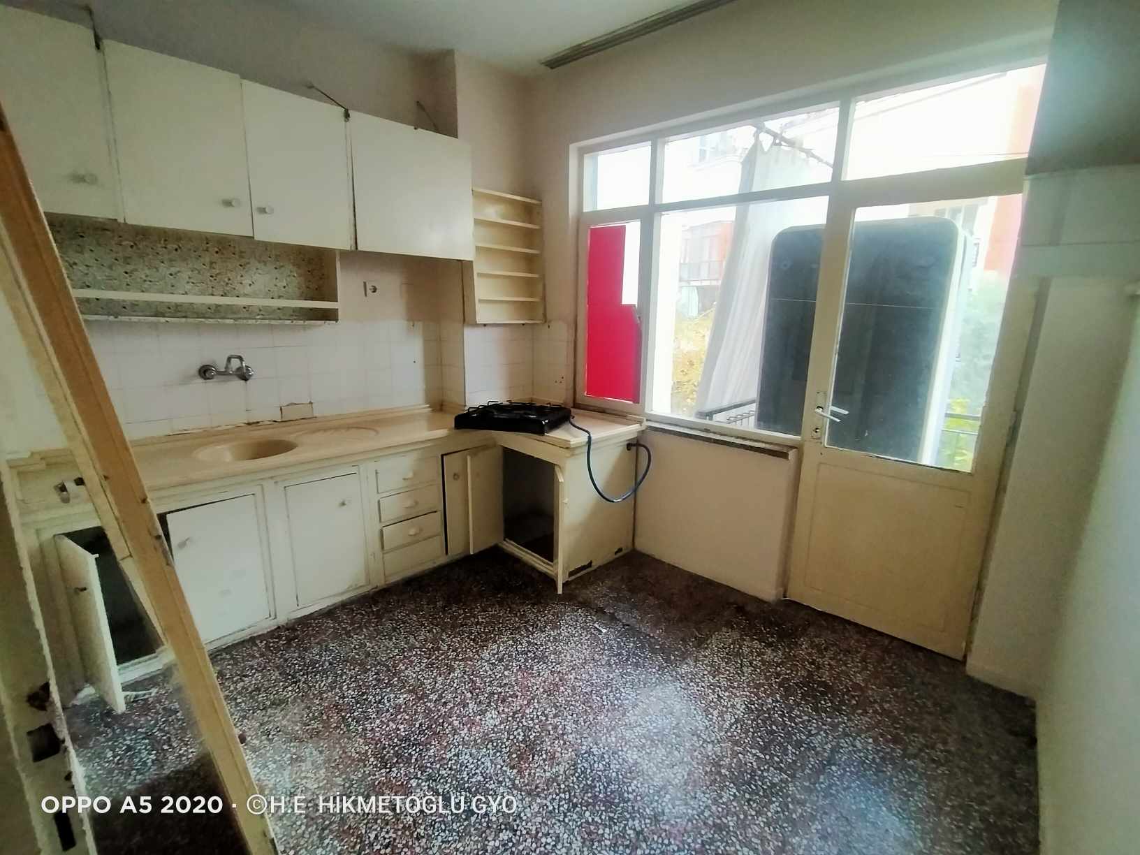 ATALAR MAHALLESİ EMEK CADDESİ ÜZEREİ KİRALIK DAİRE 