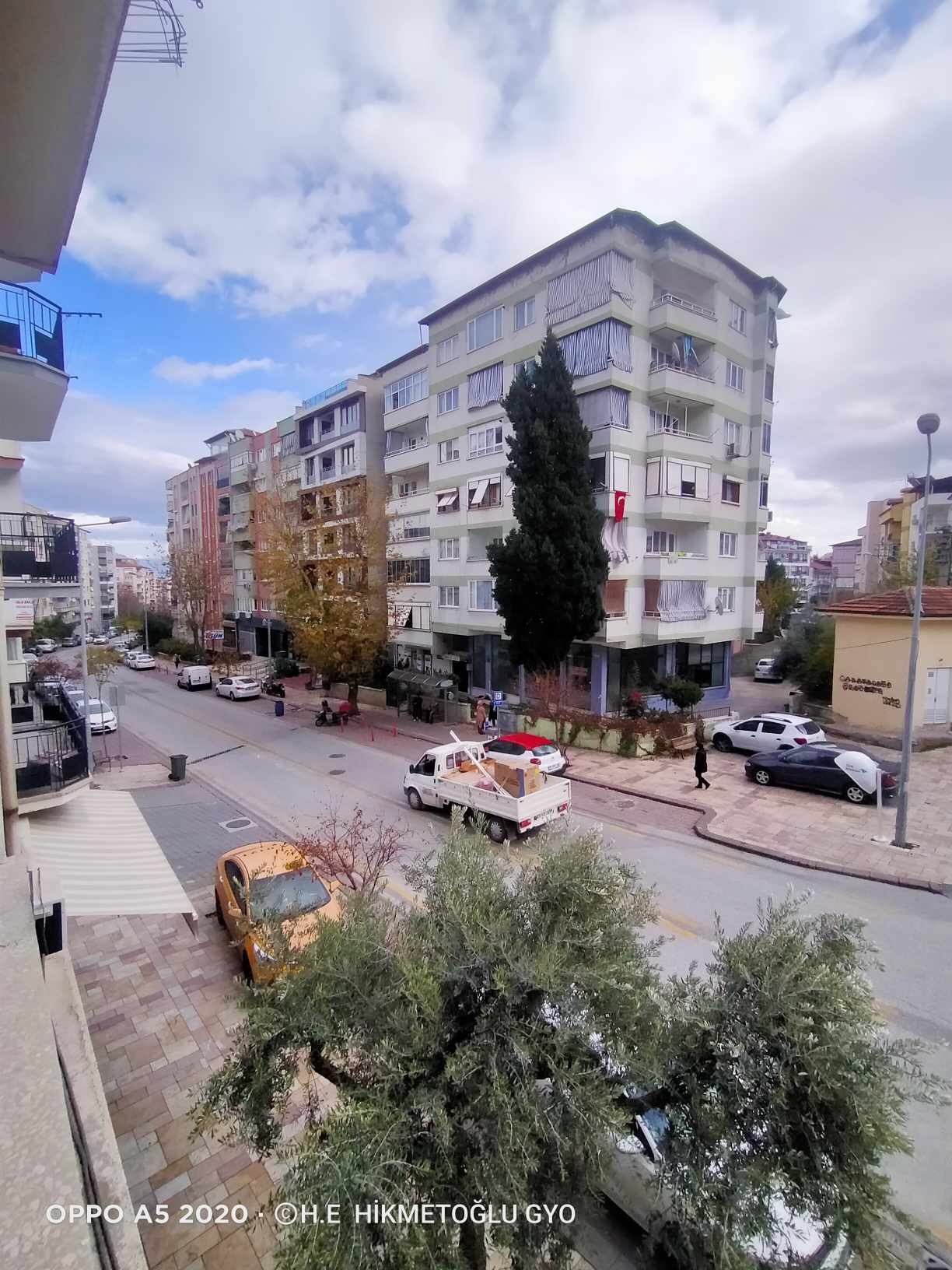 ATALAR MAHALLESİ EMEK CADDESİ ÜZEREİ KİRALIK DAİRE 