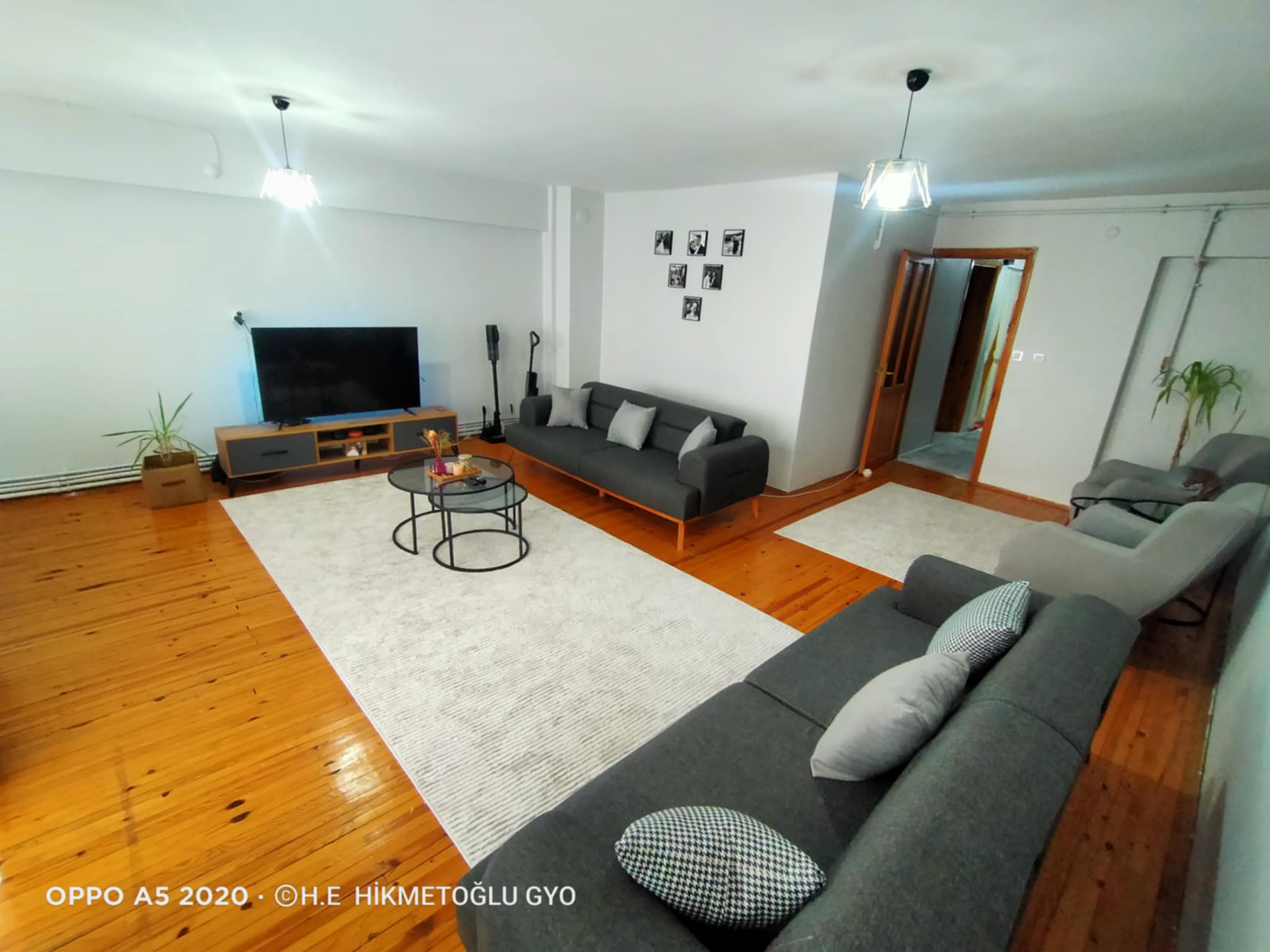 HACIKAPLANLAR MAH. BARIŞ CADDESİNDE SATILIK DAİRE 