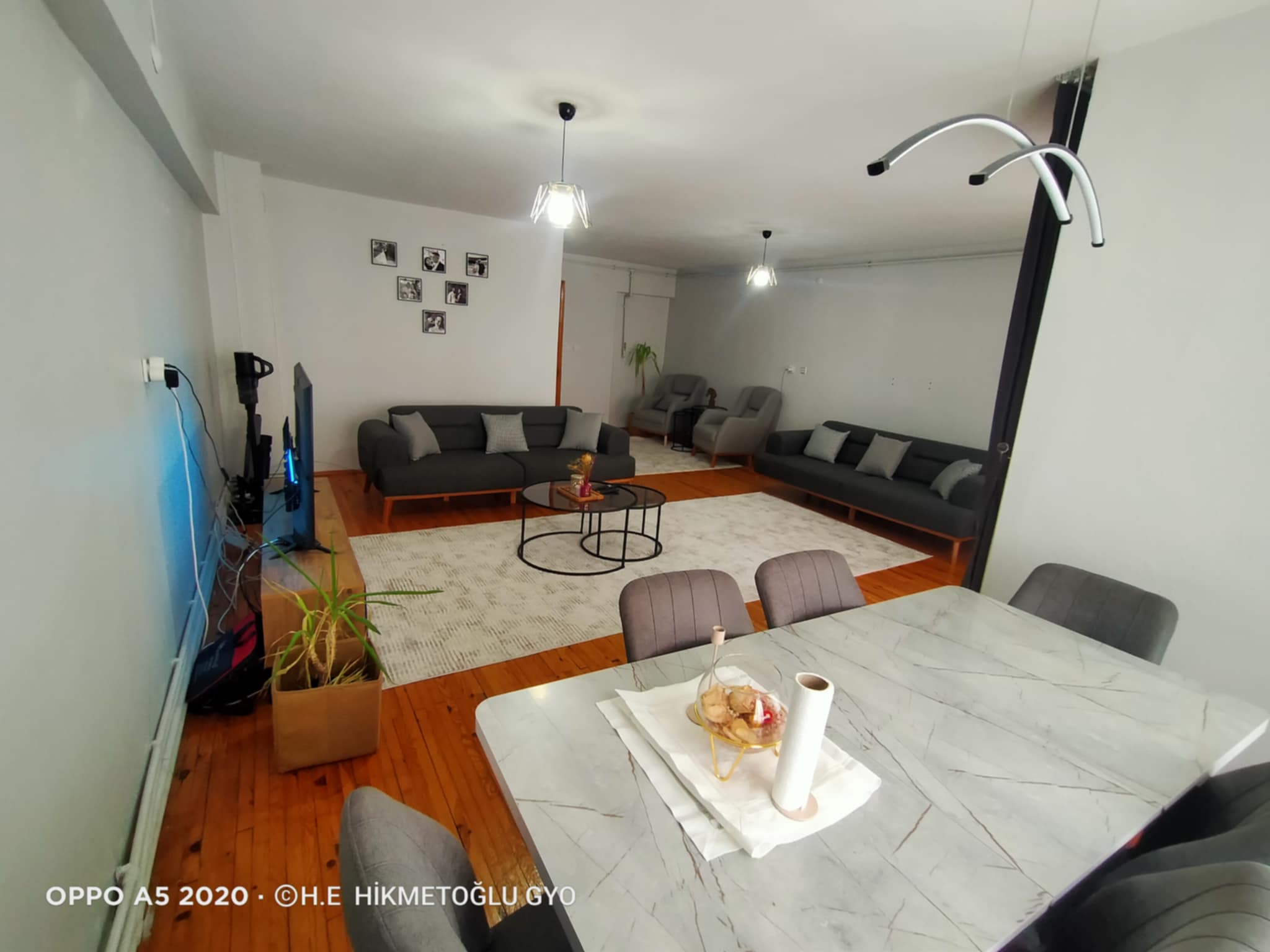 HACIKAPLANLAR MAH. BARIŞ CADDESİNDE SATILIK DAİRE 