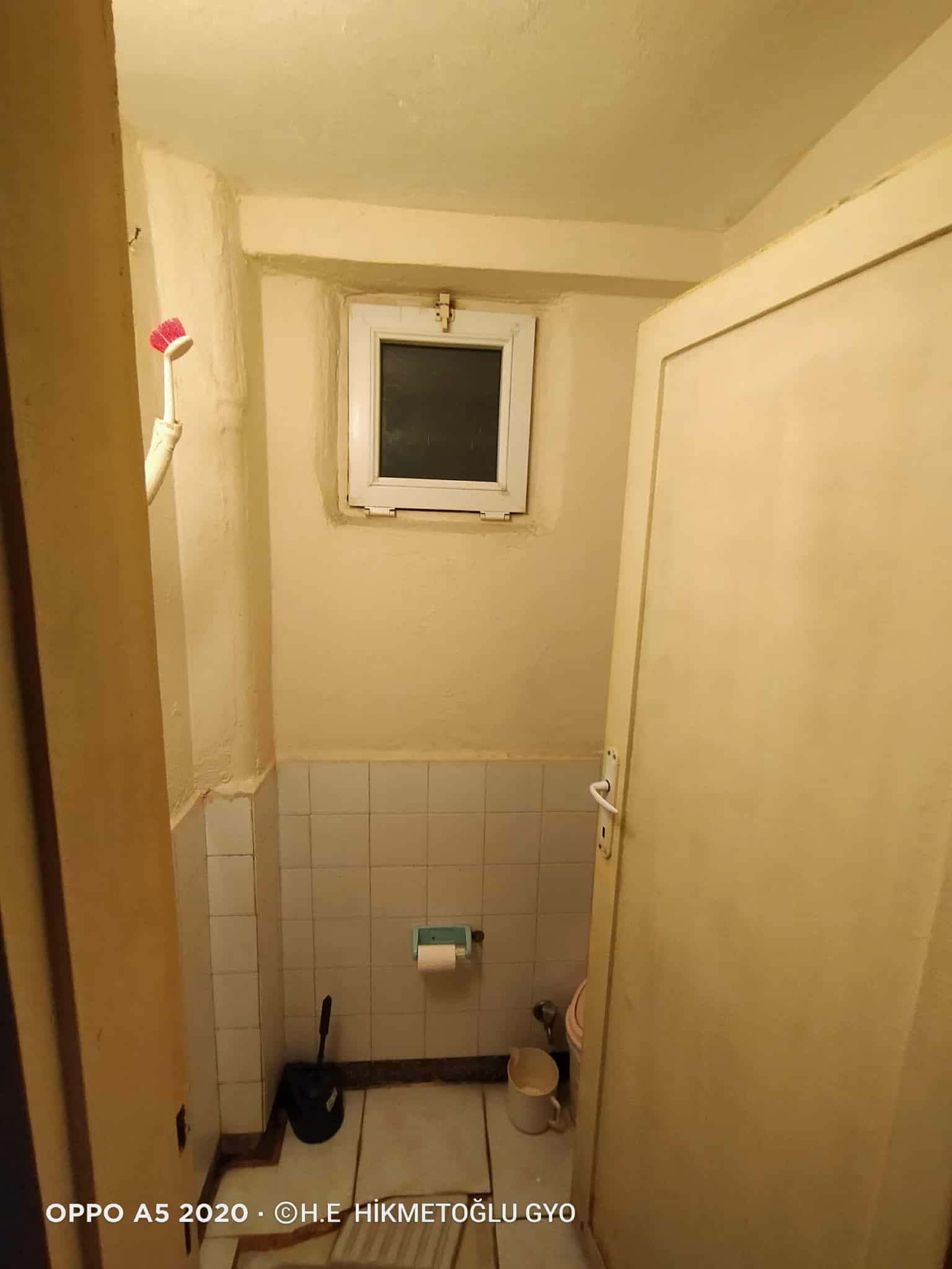 FESLEĞEN MAHALLESİNDE  İSTİKLAL CADDESİNDE SATILIK DAİRE 