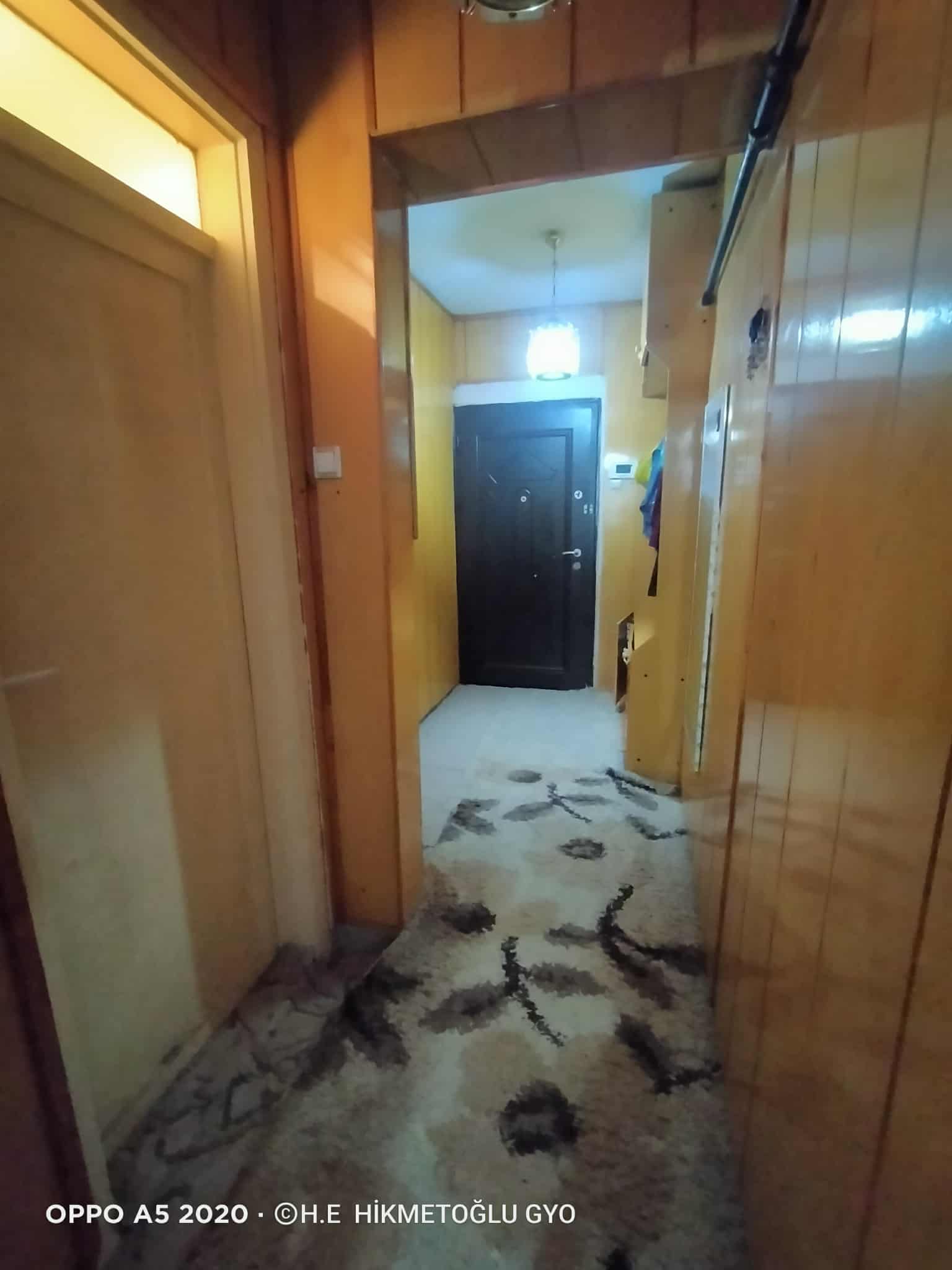 FESLEĞEN MAHALLESİNDE  İSTİKLAL CADDESİNDE SATILIK DAİRE 