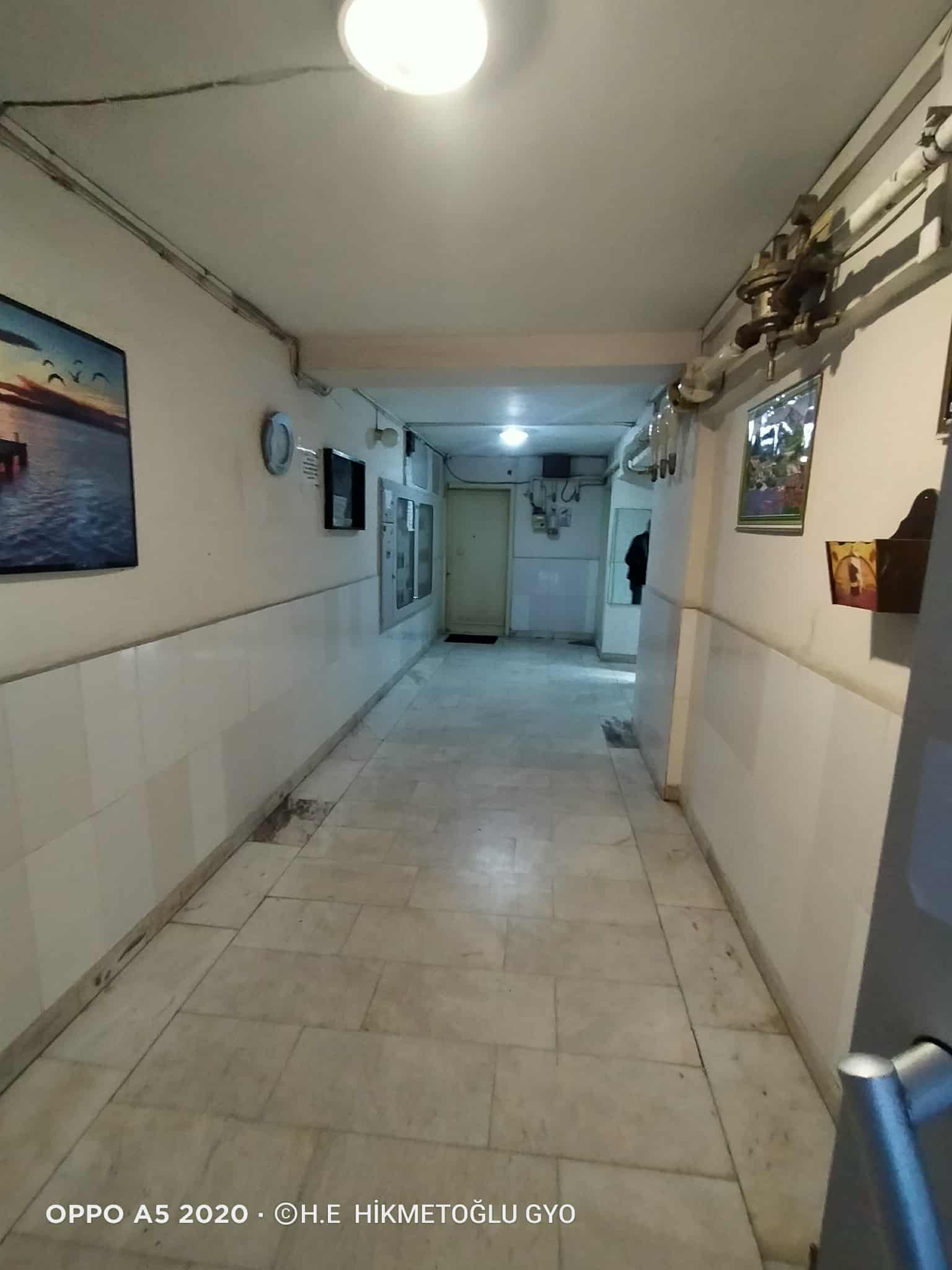 FESLEĞEN MAHALLESİNDE  İSTİKLAL CADDESİNDE SATILIK DAİRE 