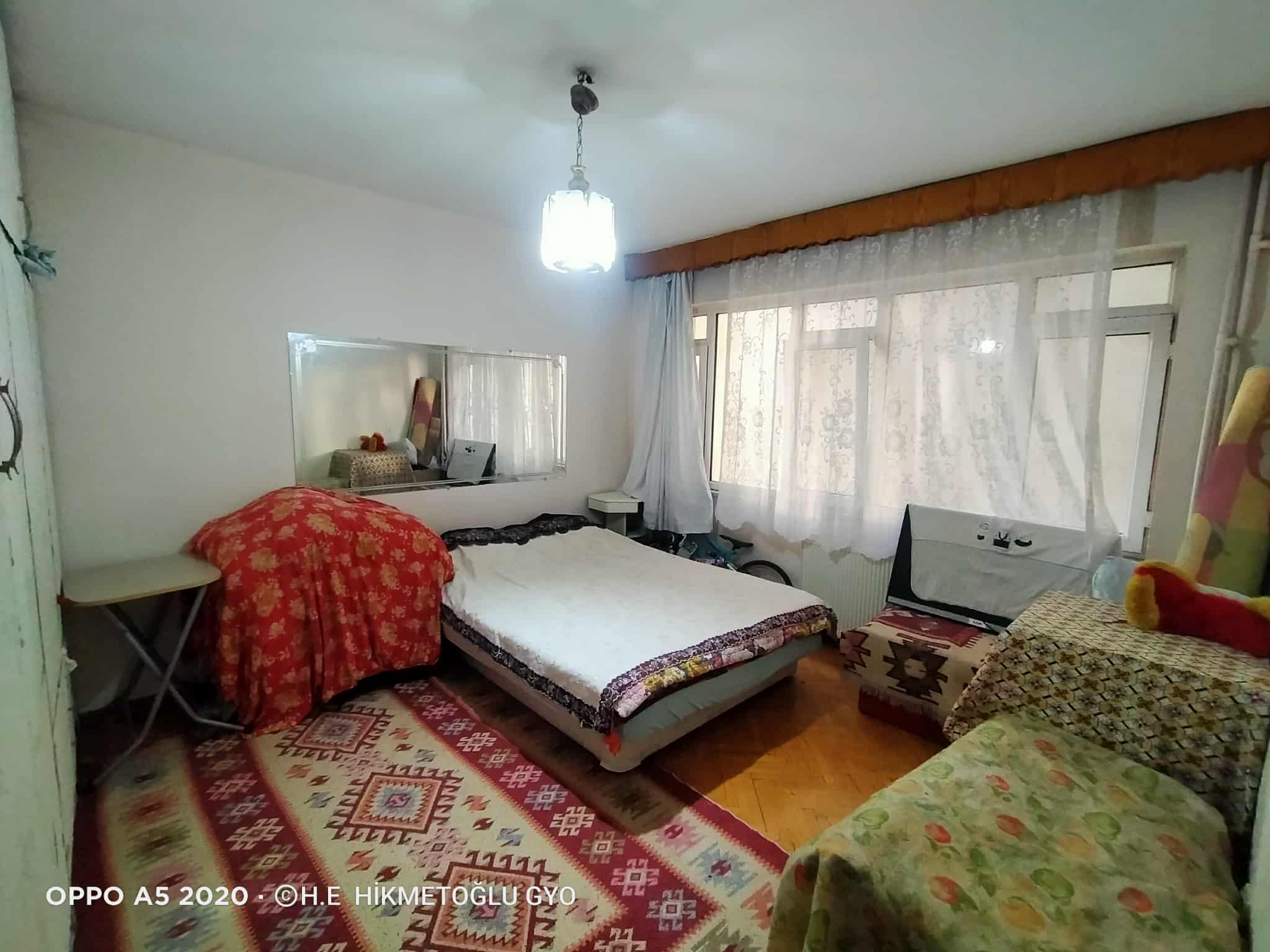 FESLEĞEN MAHALLESİNDE  İSTİKLAL CADDESİNDE SATILIK DAİRE 