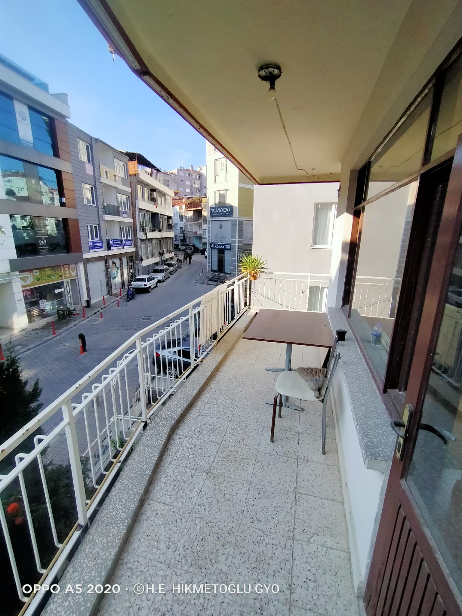 SIRAKAPILAR MAH. MERKEZ BANKASI ARKASI KİRALIK DAİRE 