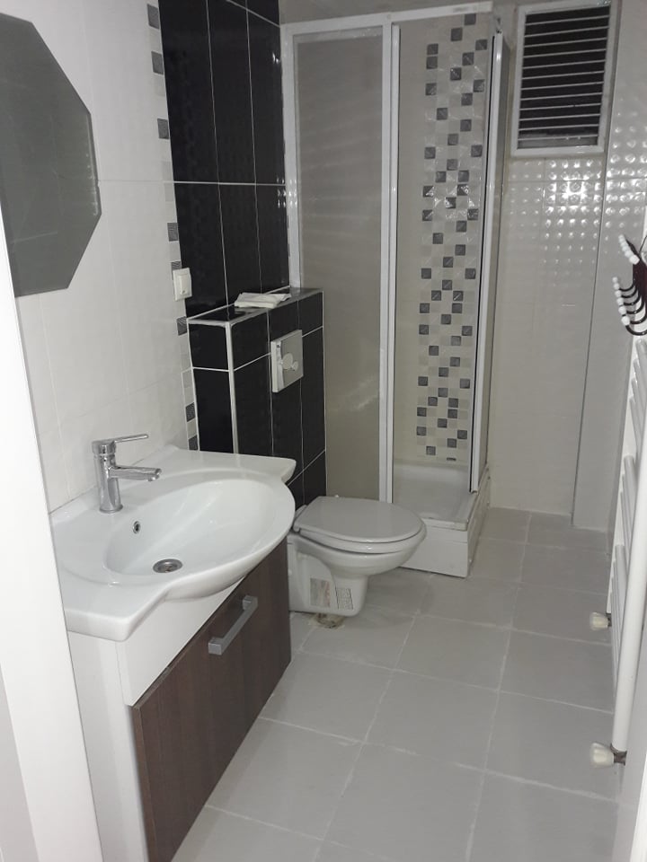 FESLEĞEN MAHALLESİNDE  İSTİKLAL CADDESİNDE SATILIK DAİRE 