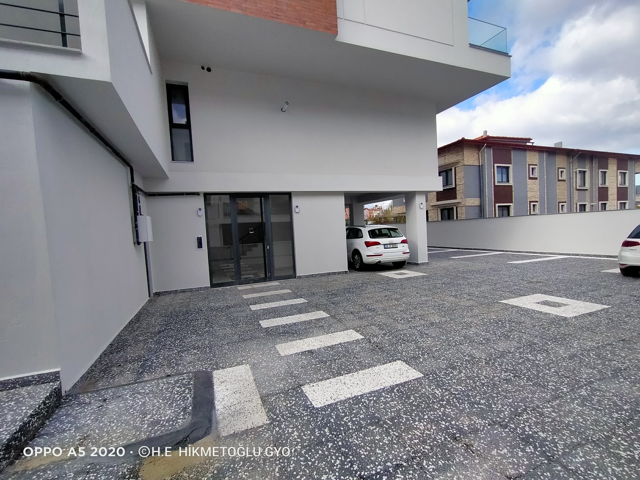 LOTUS ŞİRİNKÖY 'DE KİRALIK OFİS