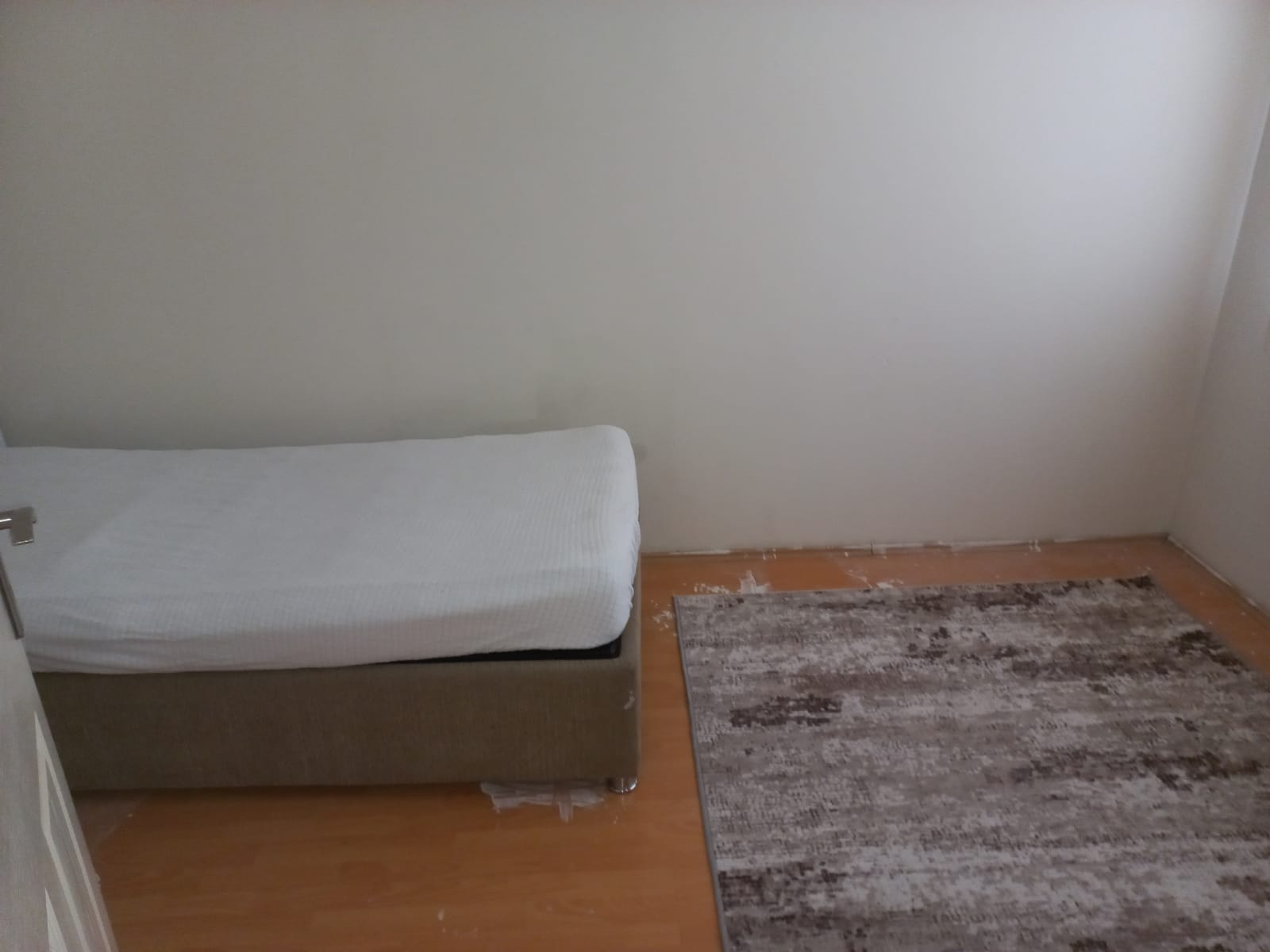 ATALAR MAH. KİRALIK  EŞYALI APART 1+1 